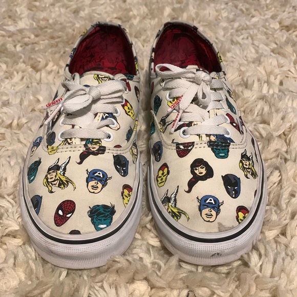 VANS x MARVEL Low Lace Up Sneaker. Mens Sz. 9 Multicolor 134171001 pre-owned - Picture 1 of 9